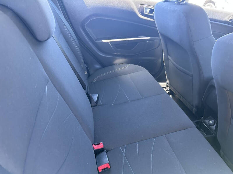 2015 Ford Fiesta SE