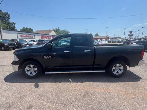2017 RAM 1500 SLT