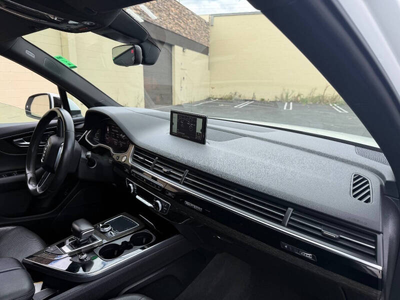 2017 Audi Q7 3.0T quattro Prestige