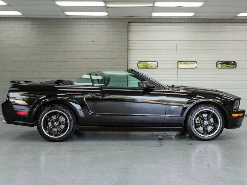 2005 Ford Mustang