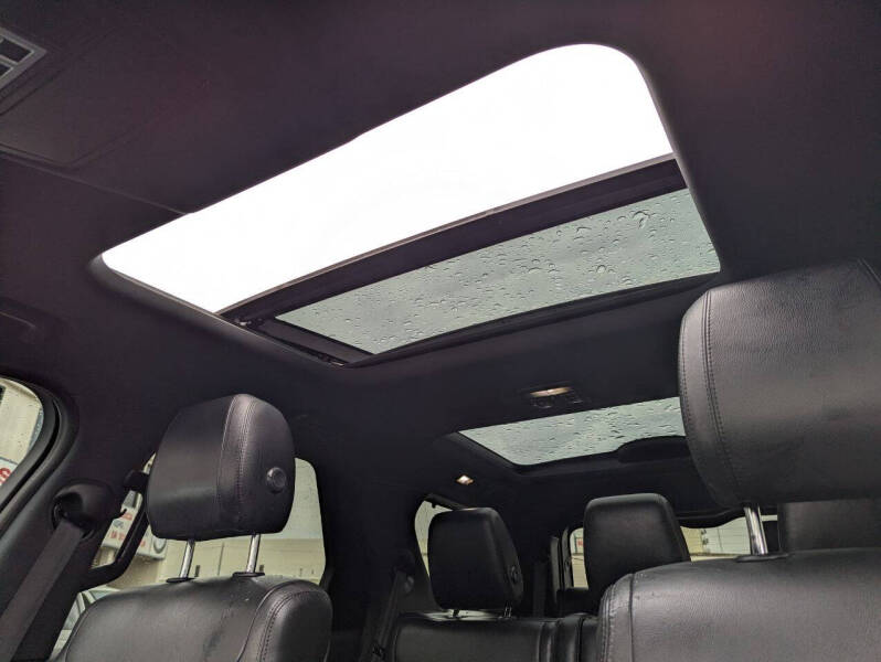 2017 Land Rover Discovery SE