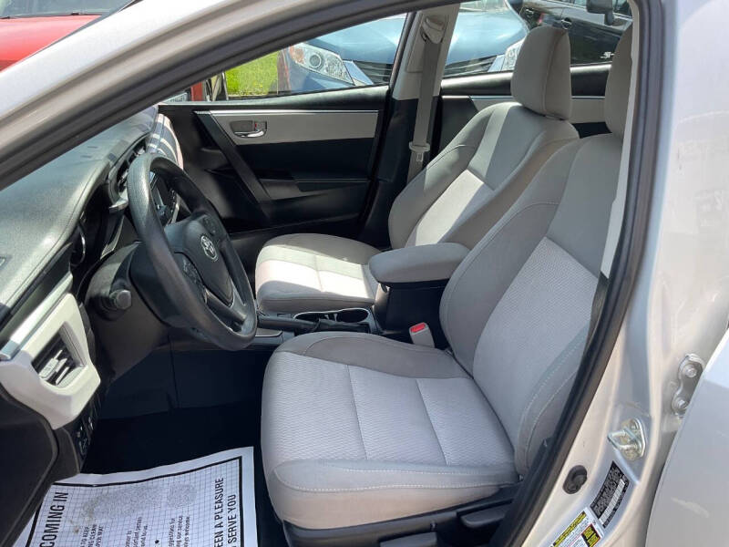 2015 Toyota Corolla LE