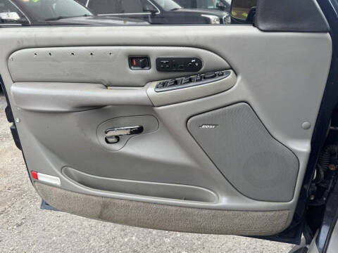 2005 Cadillac Escalade