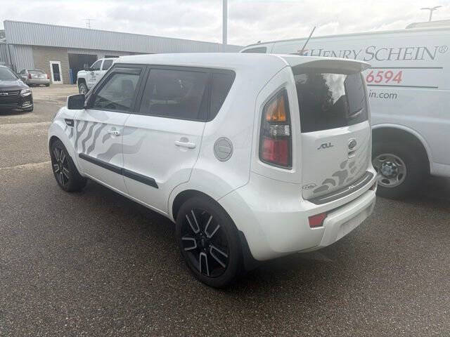 2011 Kia Soul +