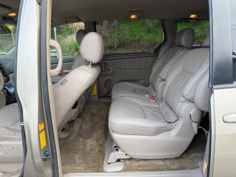 2006 Toyota Sienna XLE 7 Passenger