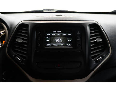 2016 Jeep Cherokee Sport