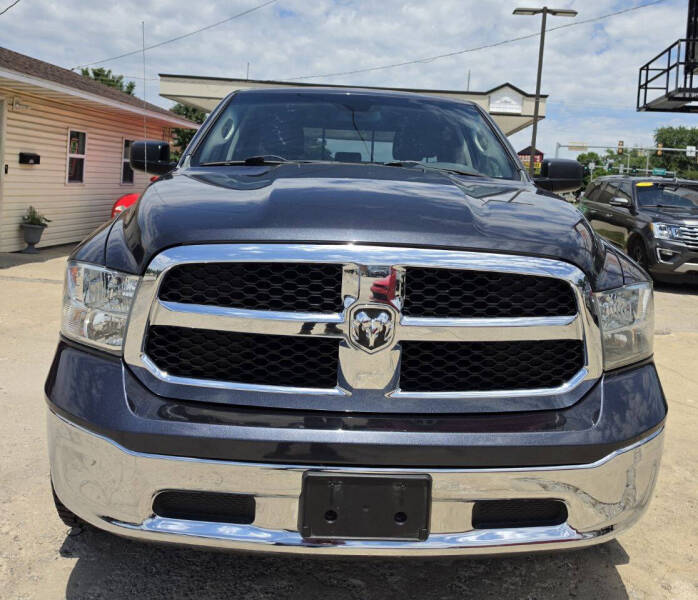 2016 RAM 1500 SLT