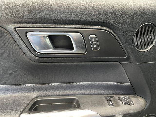 2020 Ford Mustang EcoBoost