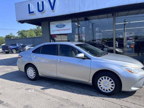 2017 Toyota Camry LE