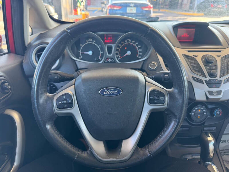 2012 Ford Fiesta SEL