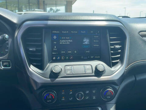 2021 GMC Acadia AT4
