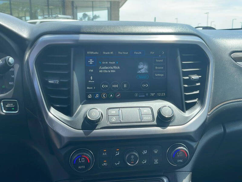 2021 GMC Acadia AT4