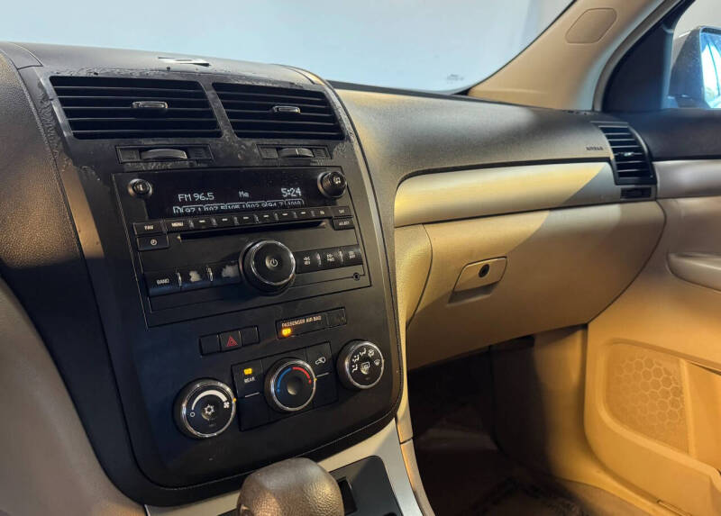 2009 Saturn Outlook XE