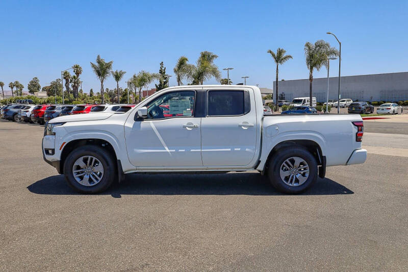 2025 Nissan Frontier SV