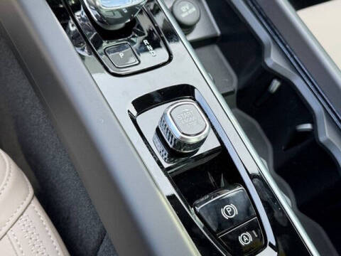 2026 Volvo XC60 B5 Core