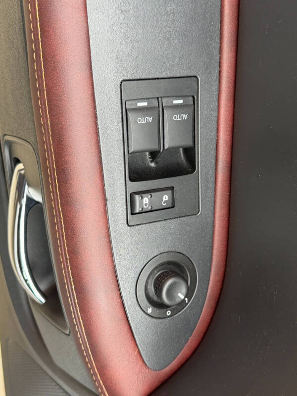 2014 Dodge Challenger SXT 100th Anniversary