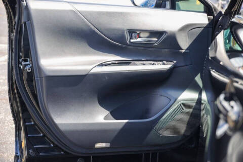 2023 Toyota Venza LE