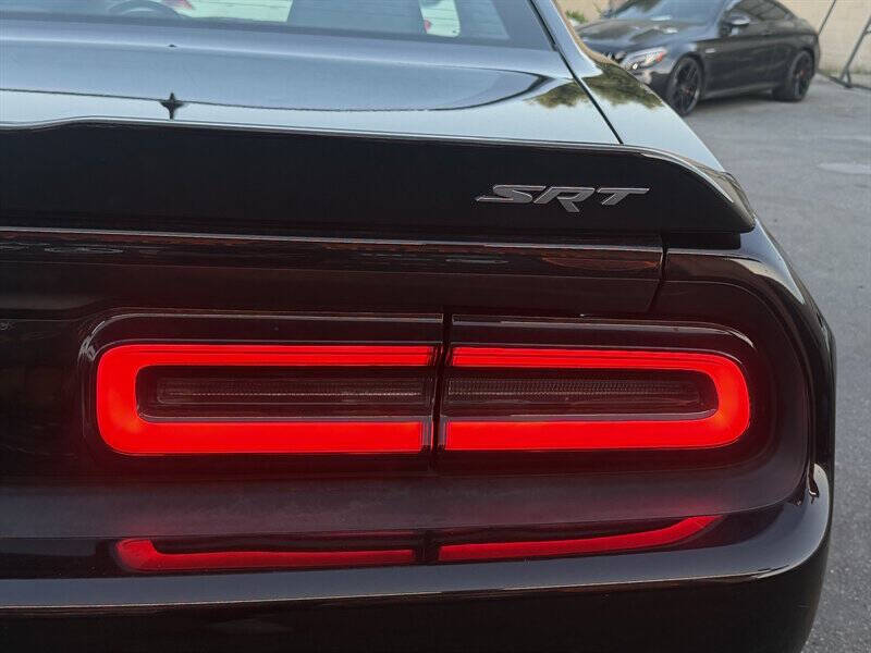 2016 Dodge Challenger SRT 392