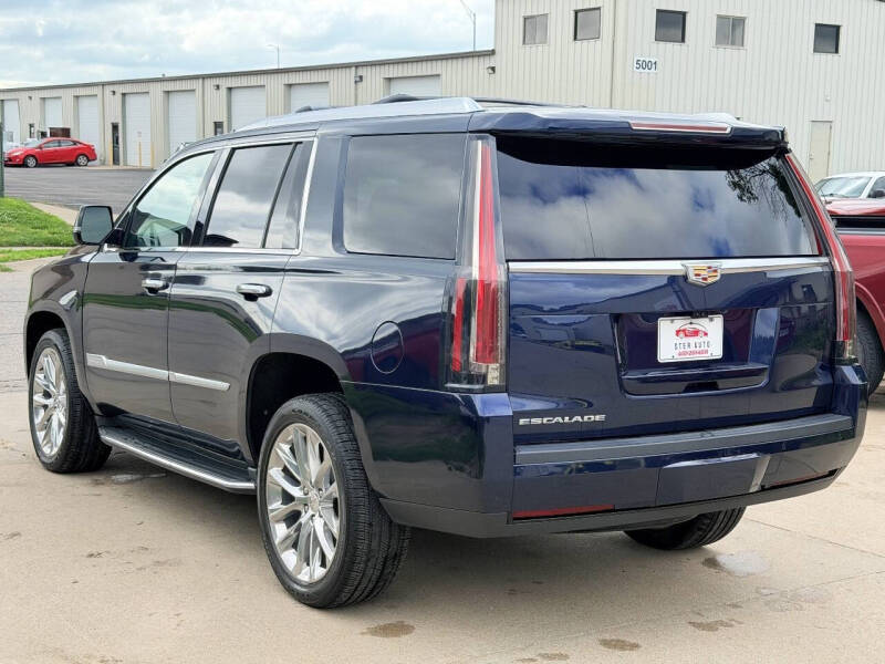 2018 Cadillac Escalade Luxury