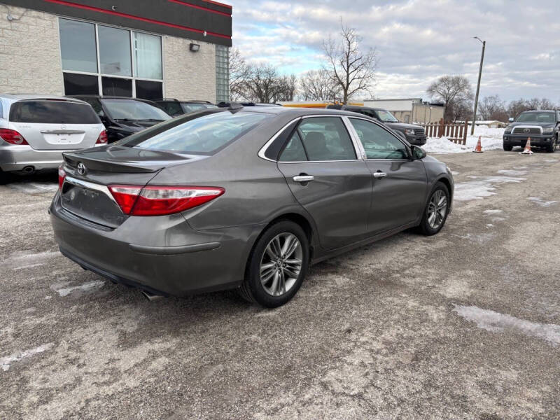 2015 Toyota Camry SE