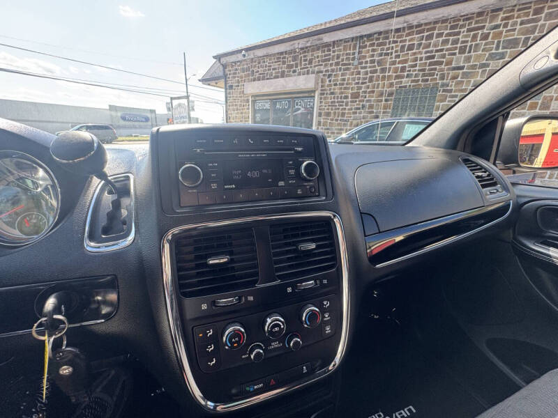 2014 Dodge Grand Caravan SE 30th Anniversary