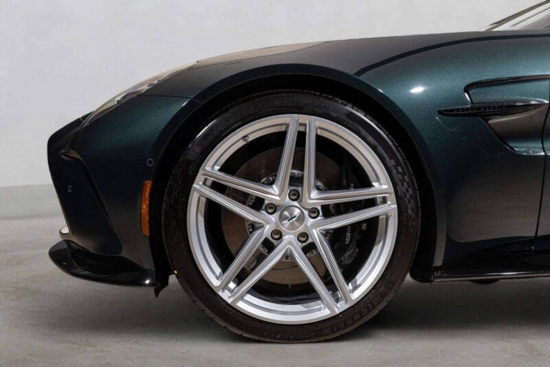 2026 Aston Martin Vantage Roadster