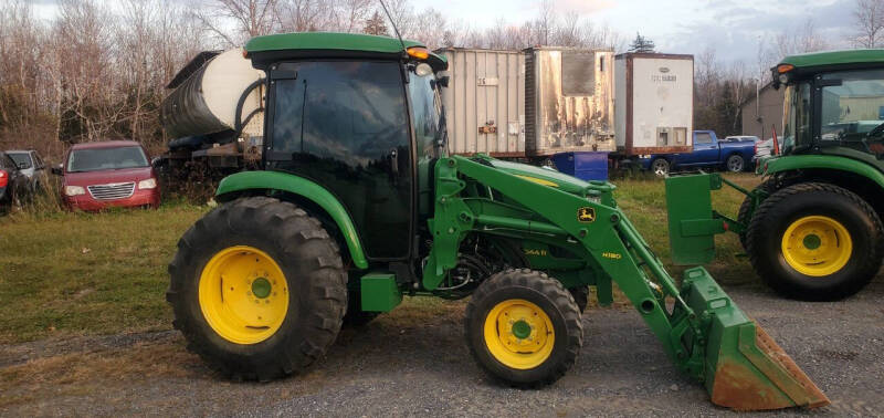2018 John Deere 4044