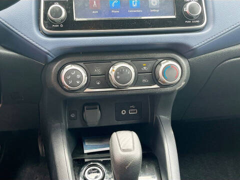 2024 Nissan Versa SV