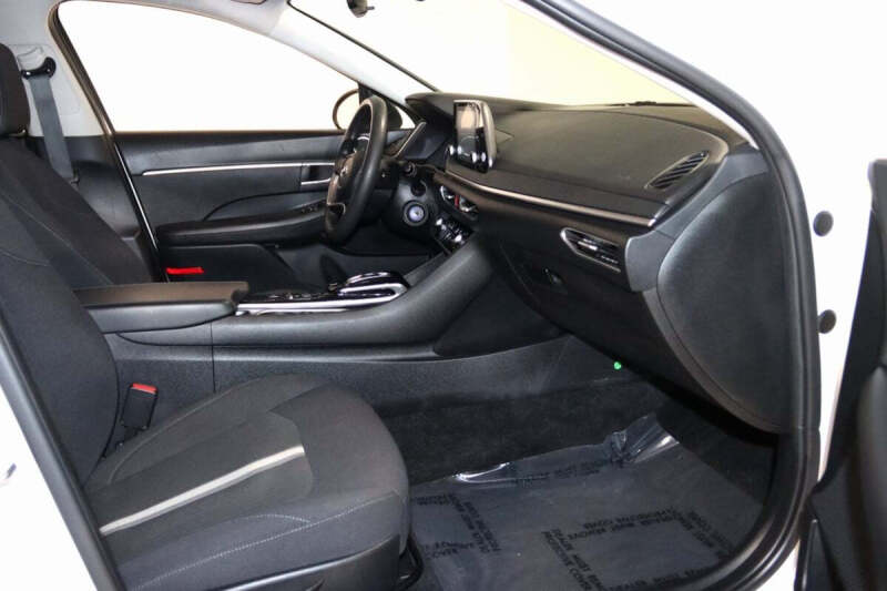 2023 Hyundai Sonata SE