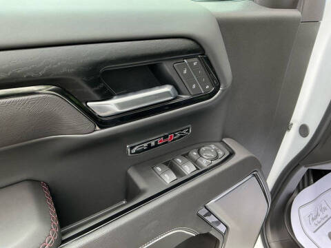 2025 GMC Sierra 1500 AT4X