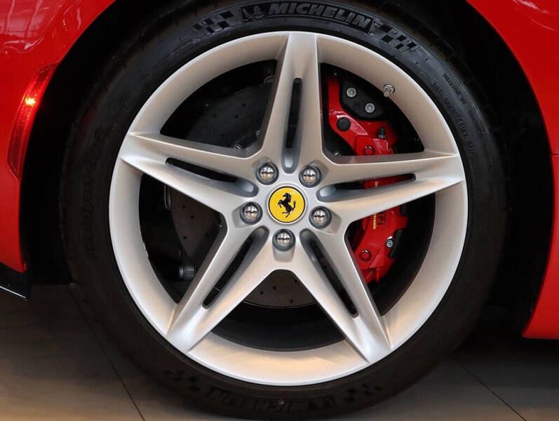 2023 Ferrari SF90 Spider