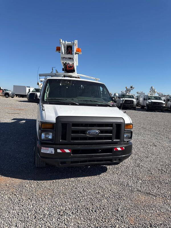 2011 Ford E-Series E-350 SD