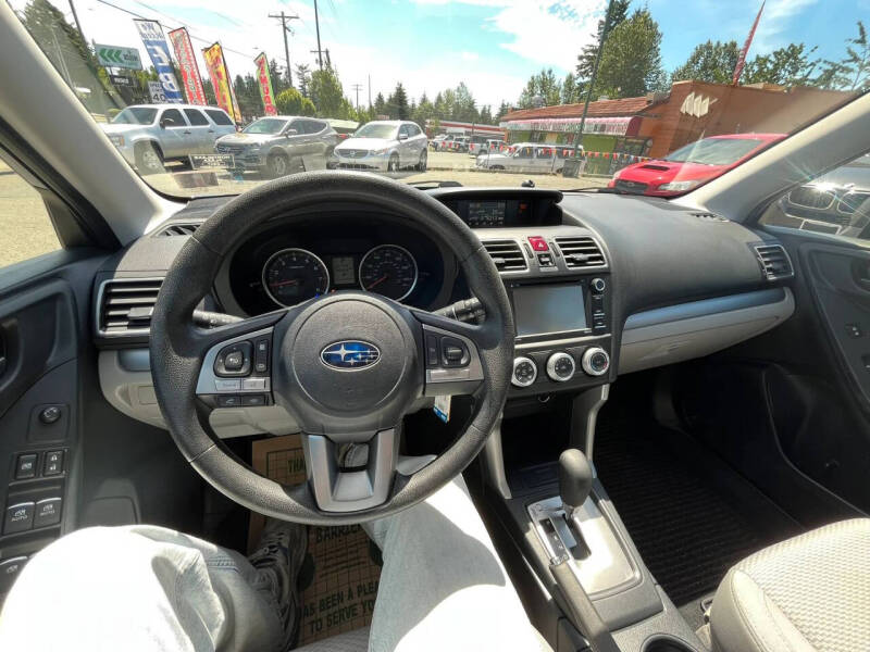 2017 Subaru Forester 2.5i