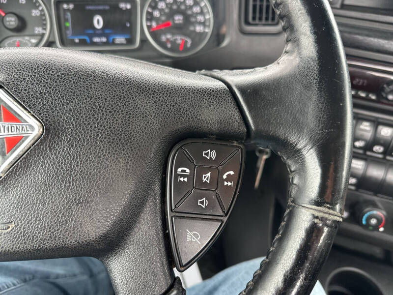 2021 International RH613