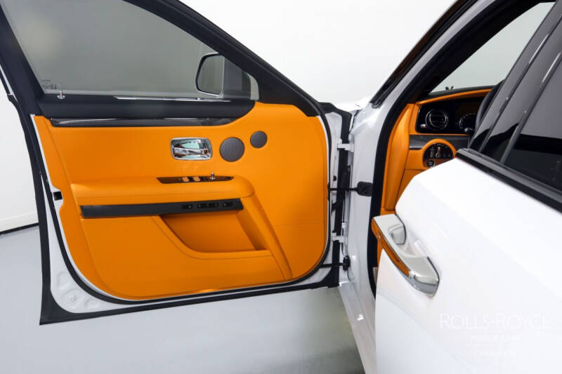 2022 Rolls-Royce Black Badge Ghost