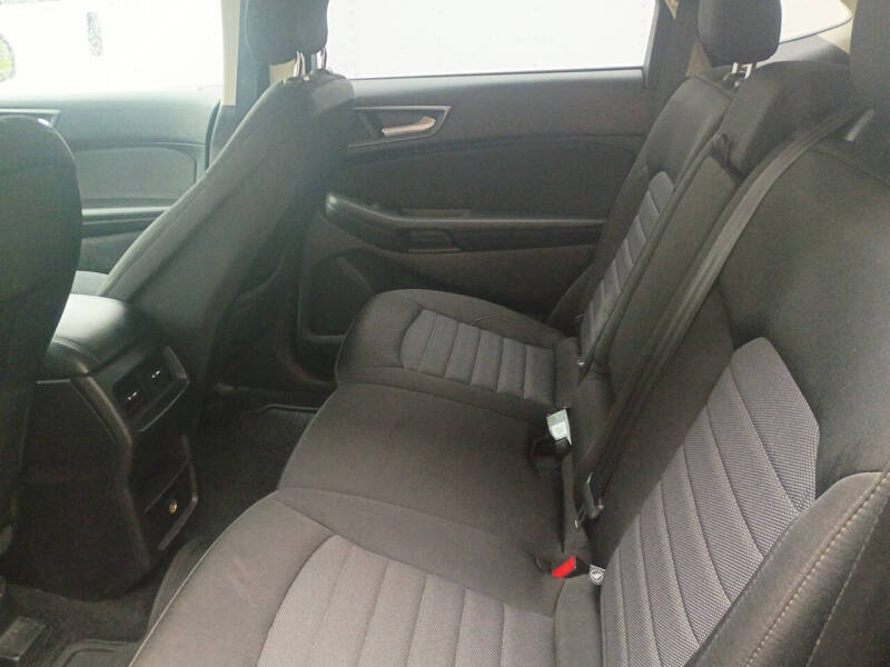 2016 Ford Edge SE