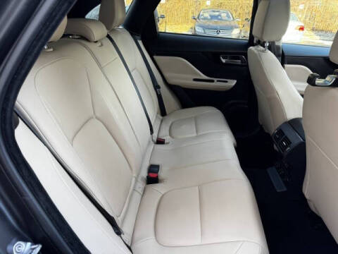 2020 Jaguar F-PACE 25t Premium