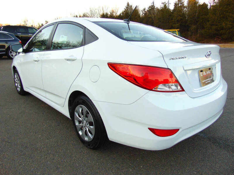 2017 Hyundai Accent SE