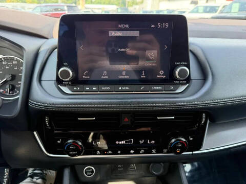 2022 Nissan Rogue SV