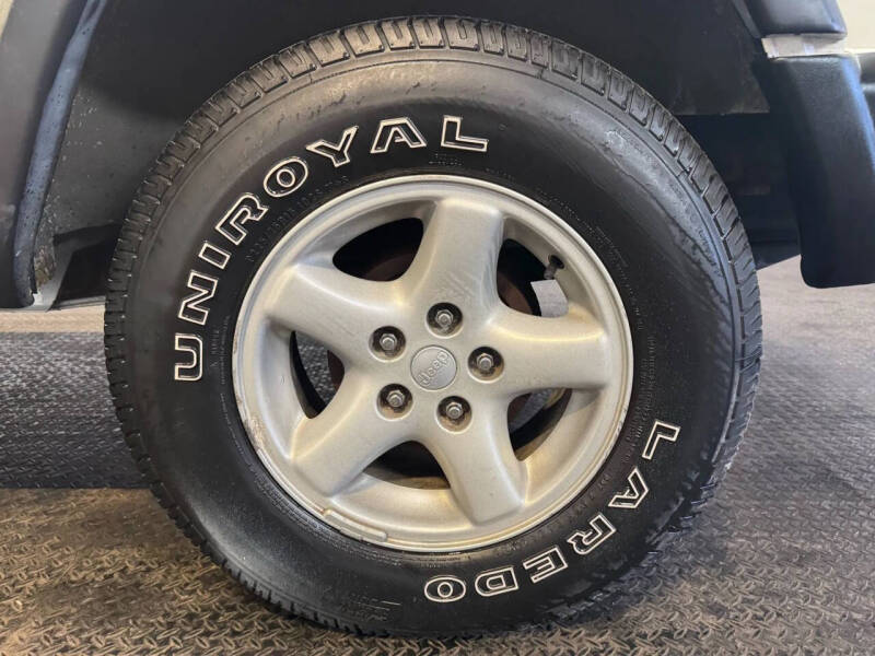 2000 Jeep Cherokee SE