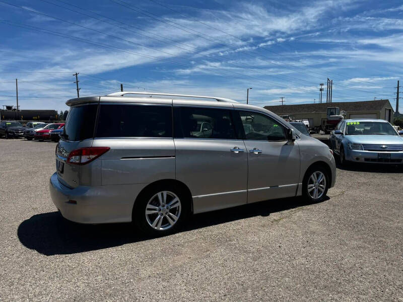 2012 Nissan Quest