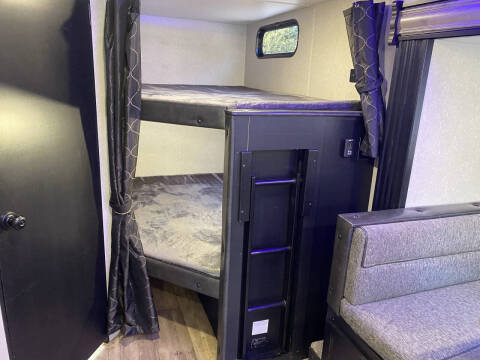 2021 Forest River Cherokee Grey Wolf 26DBH