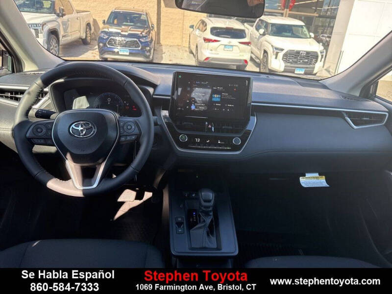 2026 Toyota Corolla Cross LE