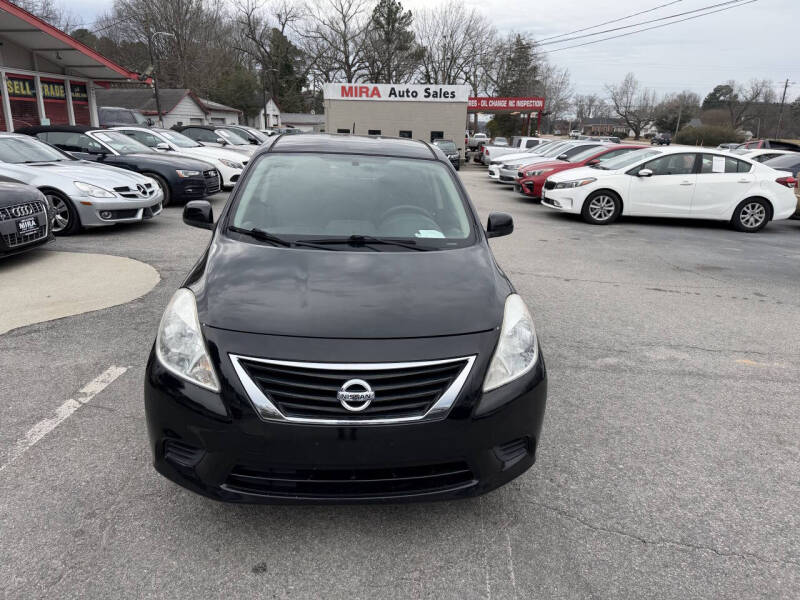 2014 Nissan Versa 1.6 SV