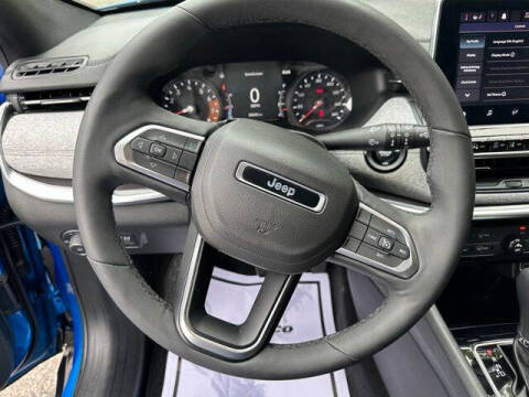 2023 Jeep Compass Latitude Lux