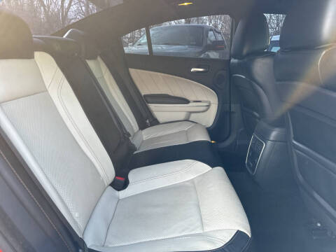 2017 Dodge Charger SXT