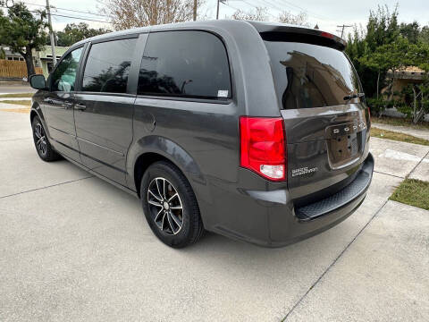 2017 Dodge Grand Caravan SE Plus
