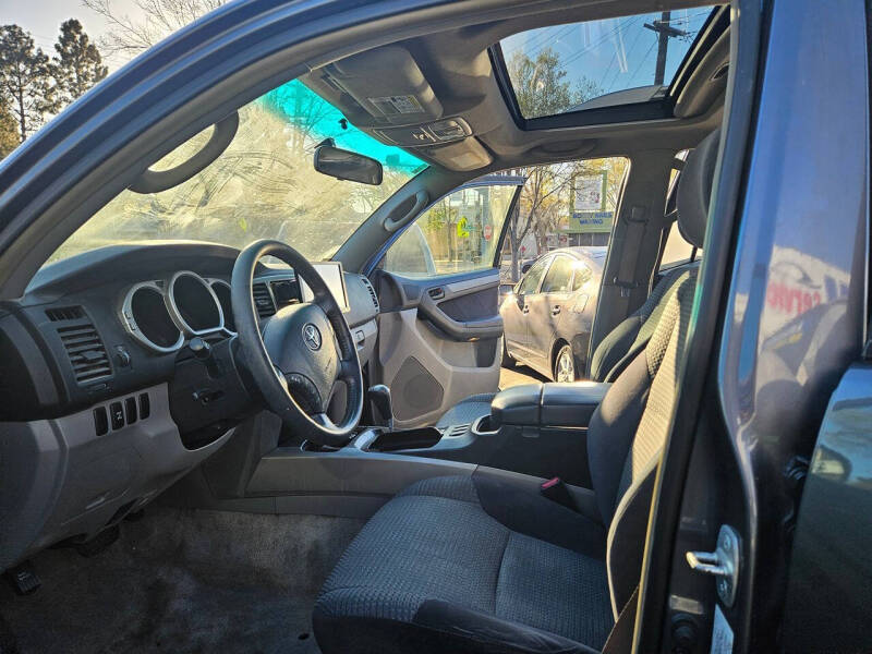 2004 Toyota 4Runner SR5