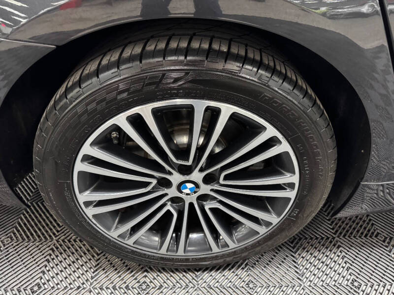 2018 BMW 5 Series 530i