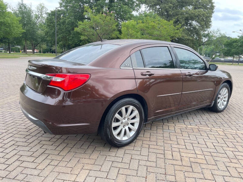 2012 Chrysler 200 Touring